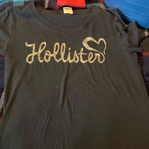 Hollister size large Fitted tee